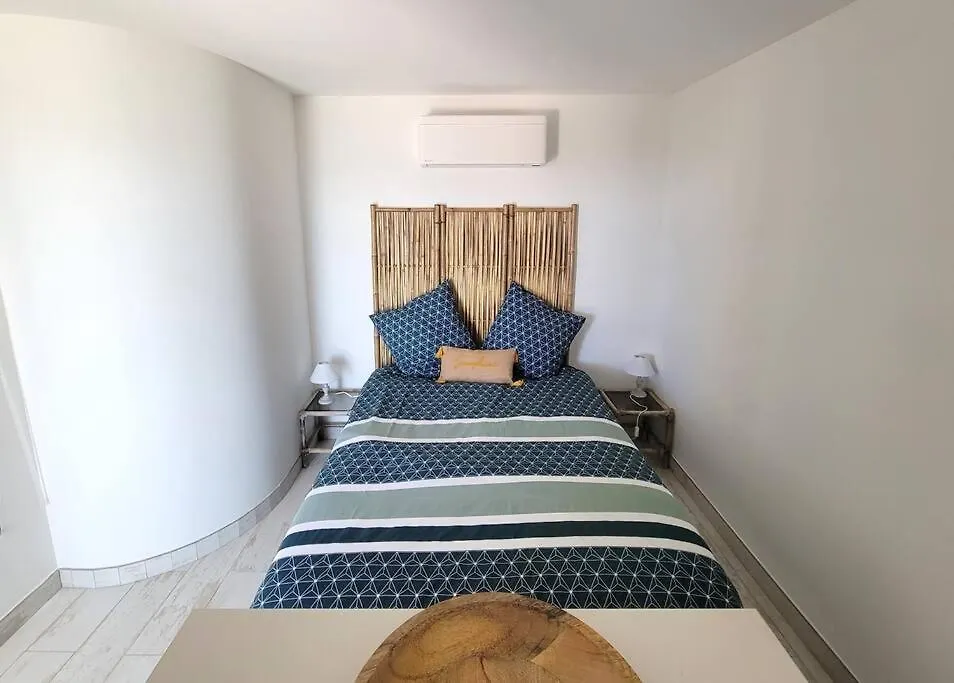 Holiday home Le Cabanon, Pieds Dans L'Eau, Vue Exceptionnelle Villa Frejus France
