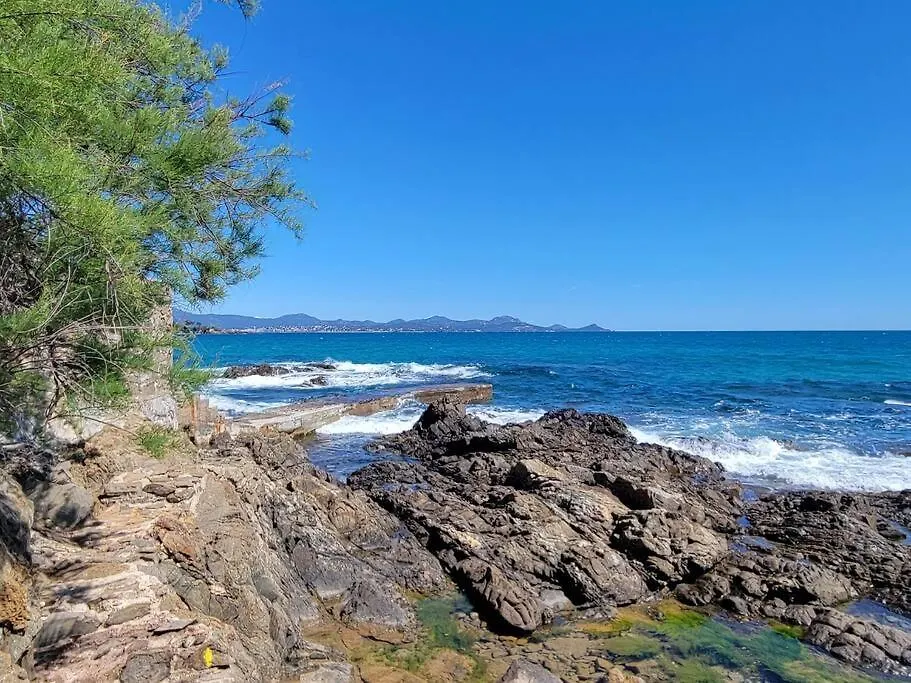 Le Cabanon, Pieds Dans L'Eau, Vue Exceptionnelle Villa Frejus Holiday home