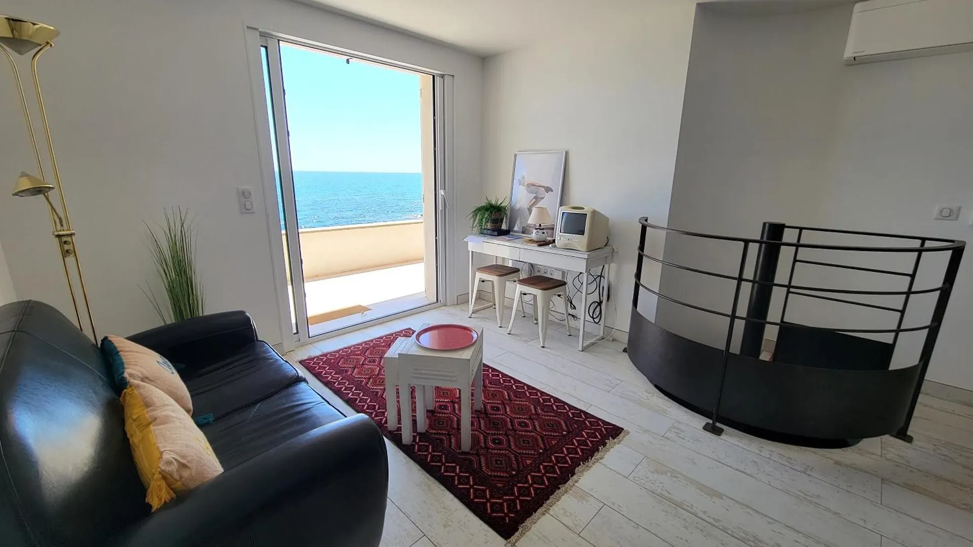 Le Cabanon, Pieds Dans L'Eau, Vue Exceptionnelle Villa Frejus France