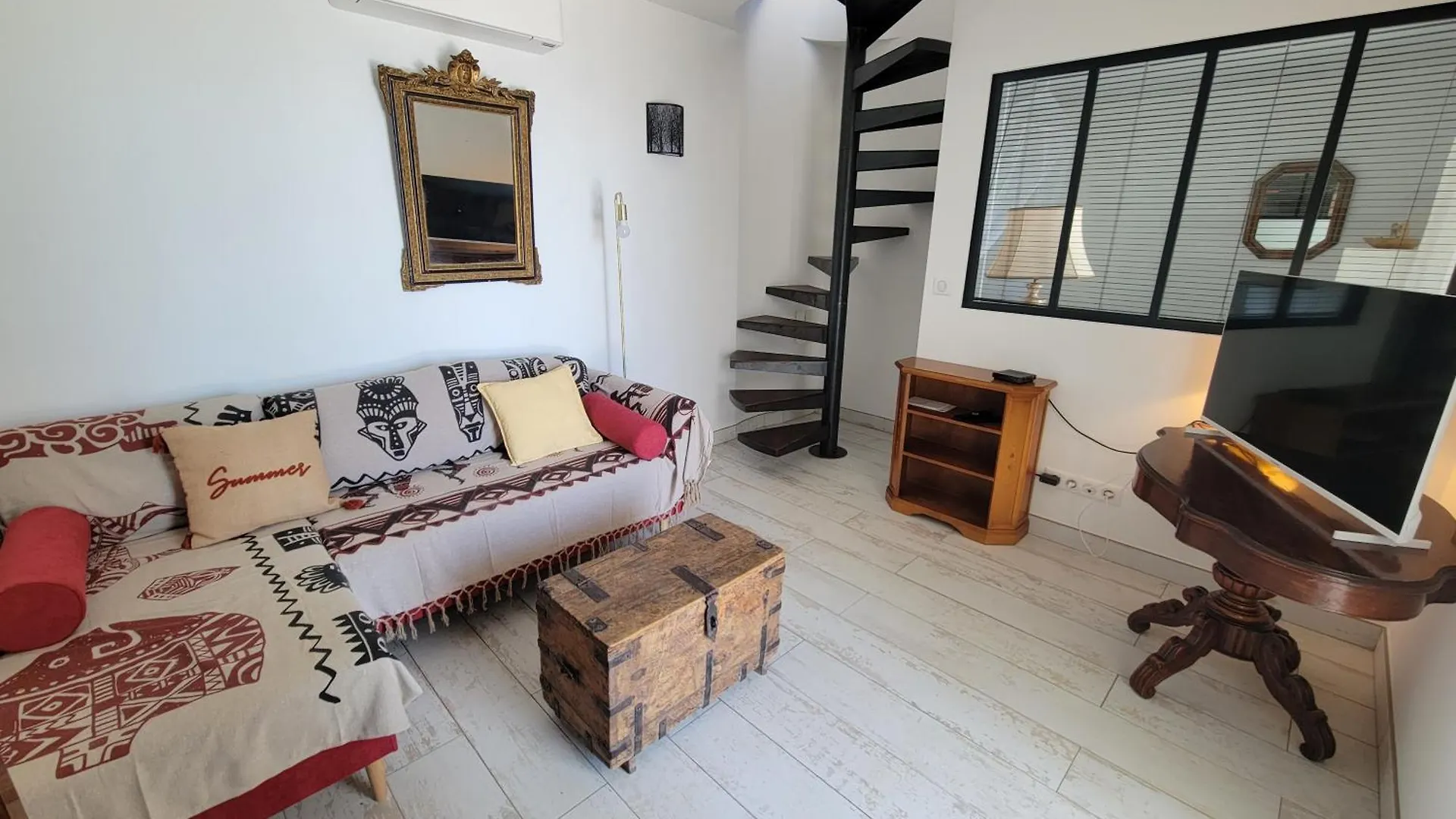 Holiday home Le Cabanon, Pieds Dans L'Eau, Vue Exceptionnelle Villa Frejus
